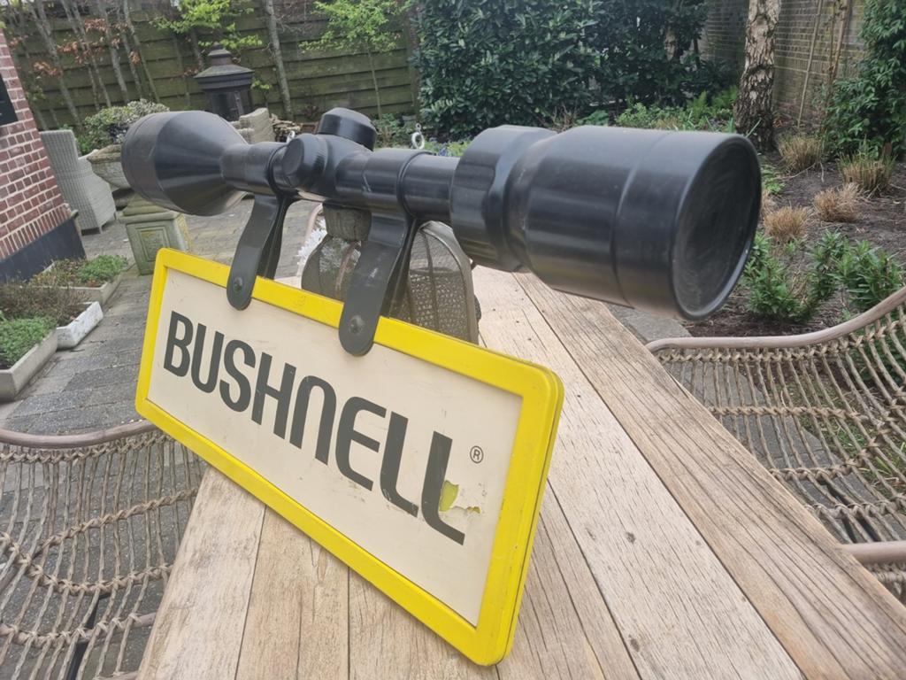 Oude Winkel reclame Bushnell., Ophalen of Verzenden