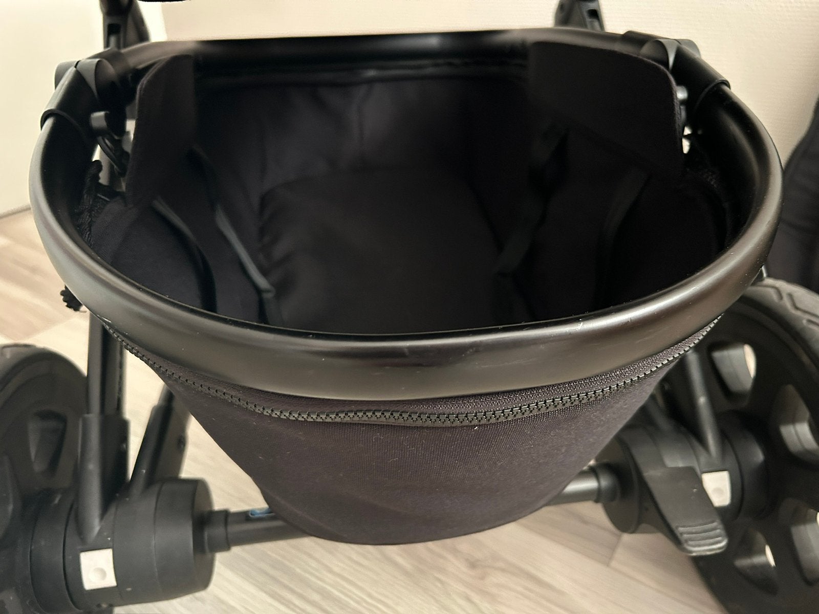Foto 23 van Joolz Geo 2 kinderwagen zwart