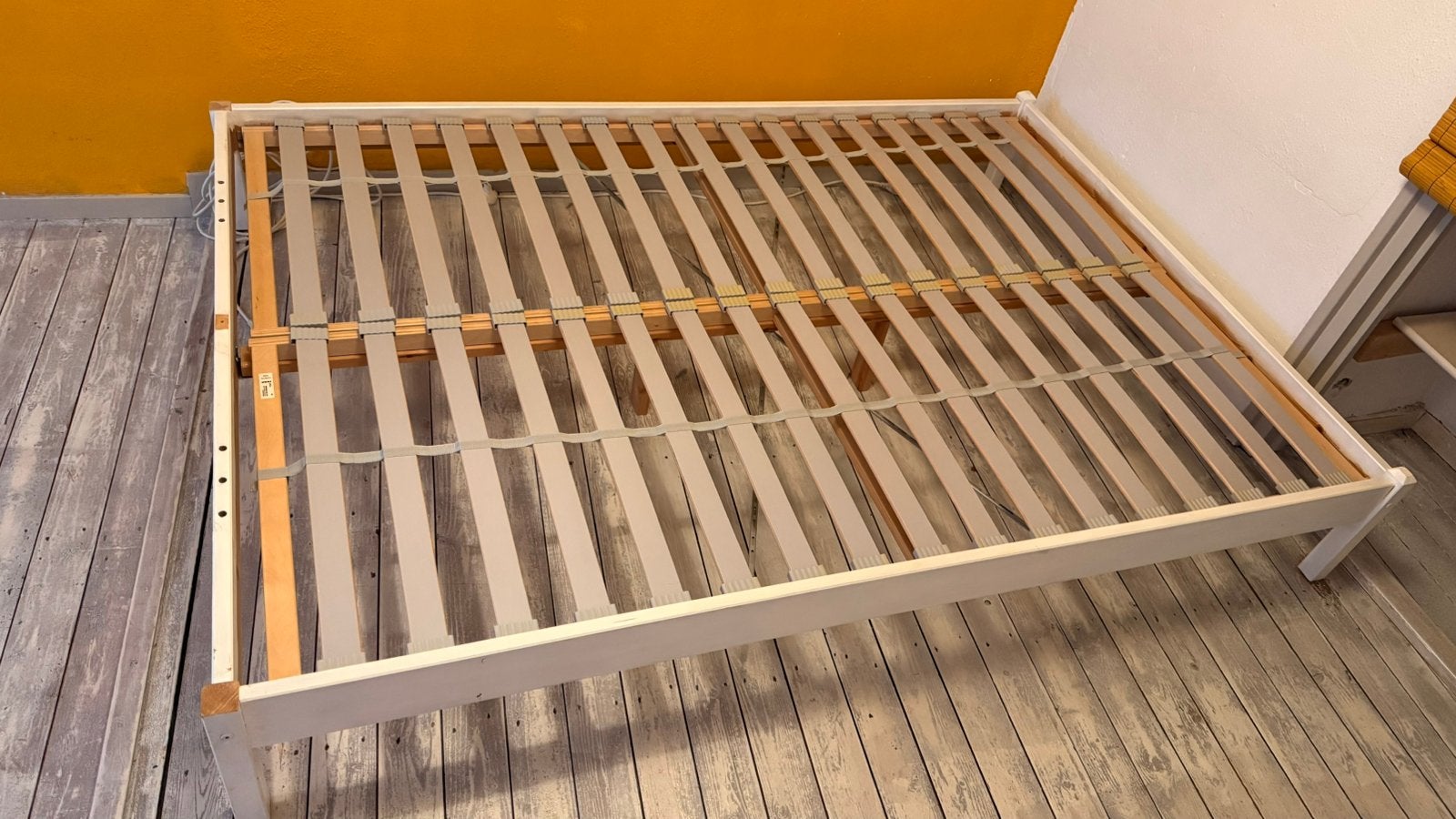 Gratis afhalen IKEA houten bed met 2 lattenbodems, Ophalen, Gebruikt