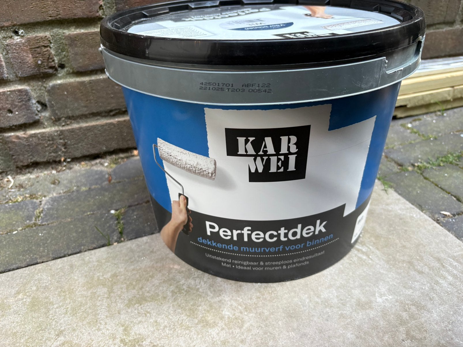 Karwei monodek latex wit ca. 8 liter, 5 tot 10 liter, Ophalen, Zo goed als nieuw, Wit