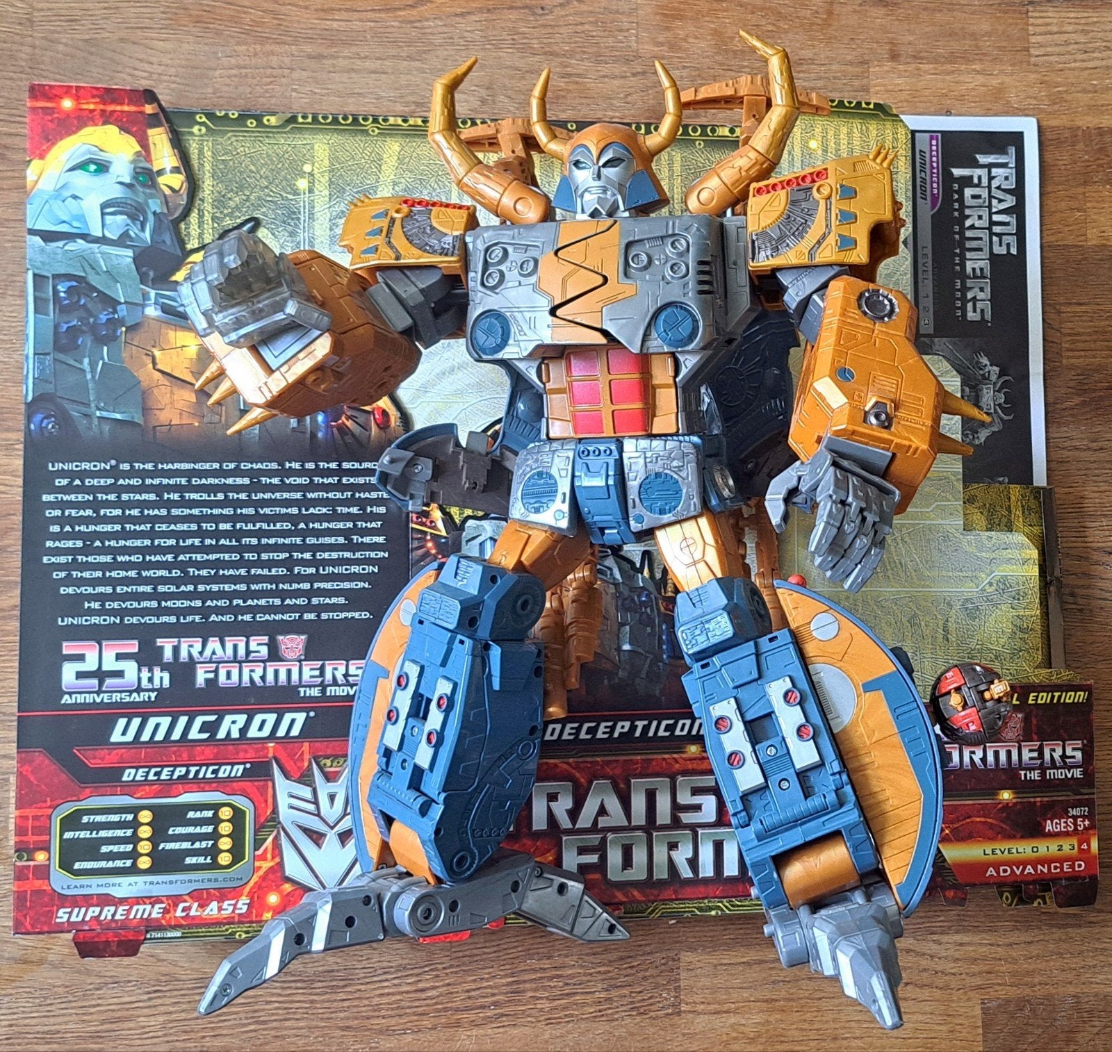 Transformers UNICRON 25th Anniversary Special Edition, Verzamelen, Transformers, Overige generaties, Ophalen of Verzenden, Nieuw