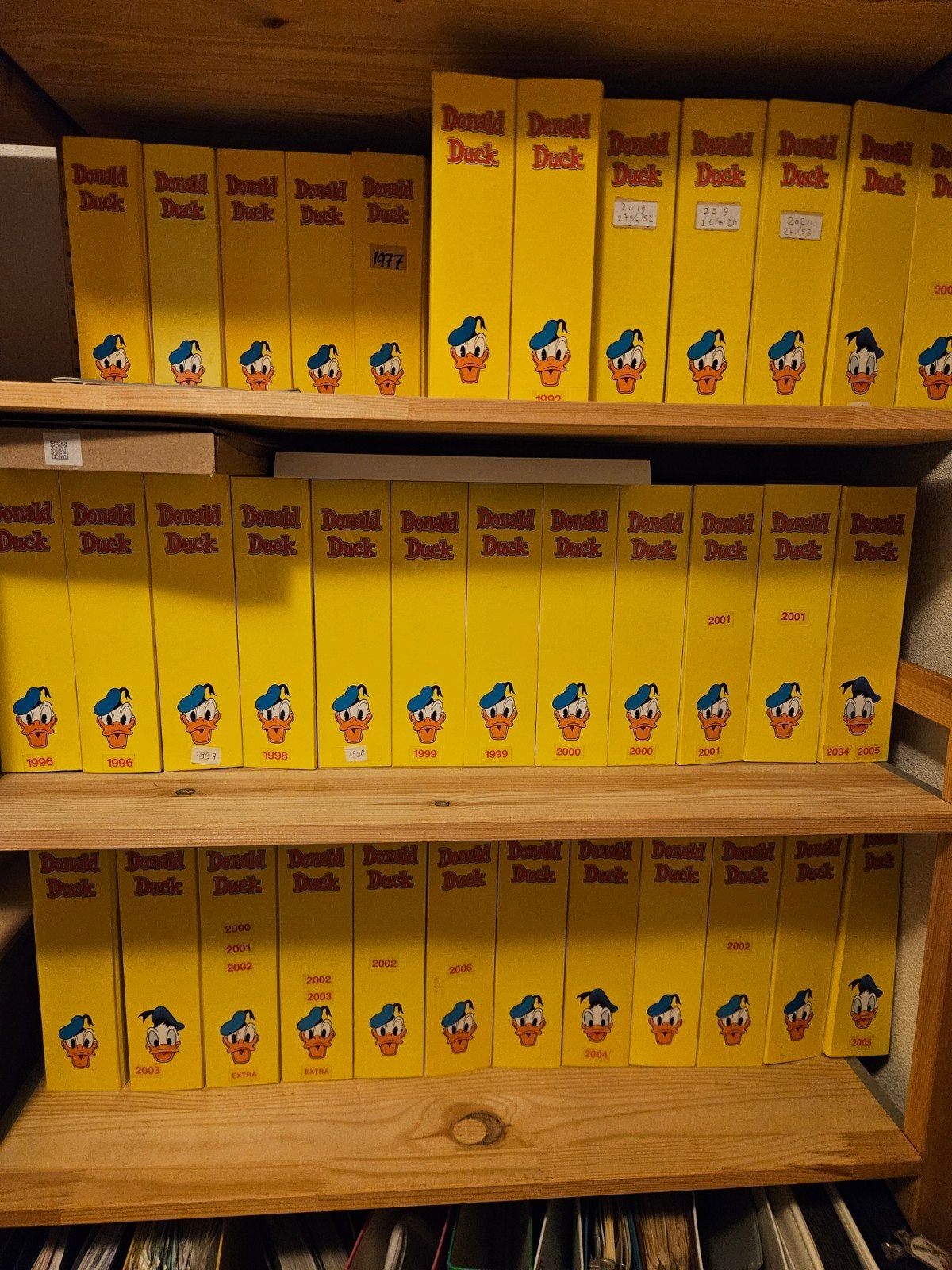 Grote collectie Donald Duck mappen, gevuld per half jaargang, Meerdere stripboeken, Ophalen, Zo goed als nieuw