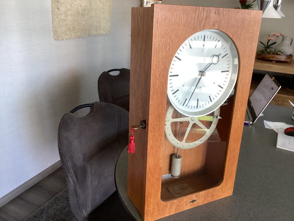 BURK Elektrische Vintage Klok 230 Volt  i.z.g.st, Ophalen of Verzenden