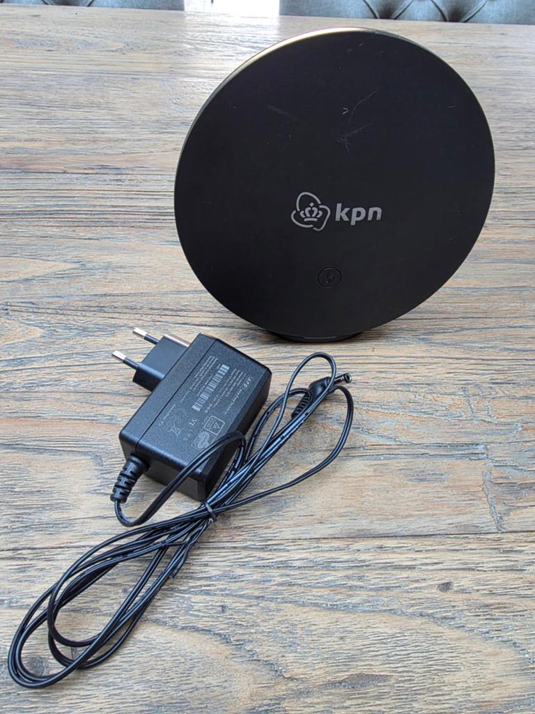KPN Super Wifi 2.0 Router/Versterker met Adapter, Computers en Software, WiFi-versterkers, Ophalen of Verzenden, Zo goed als nieuw