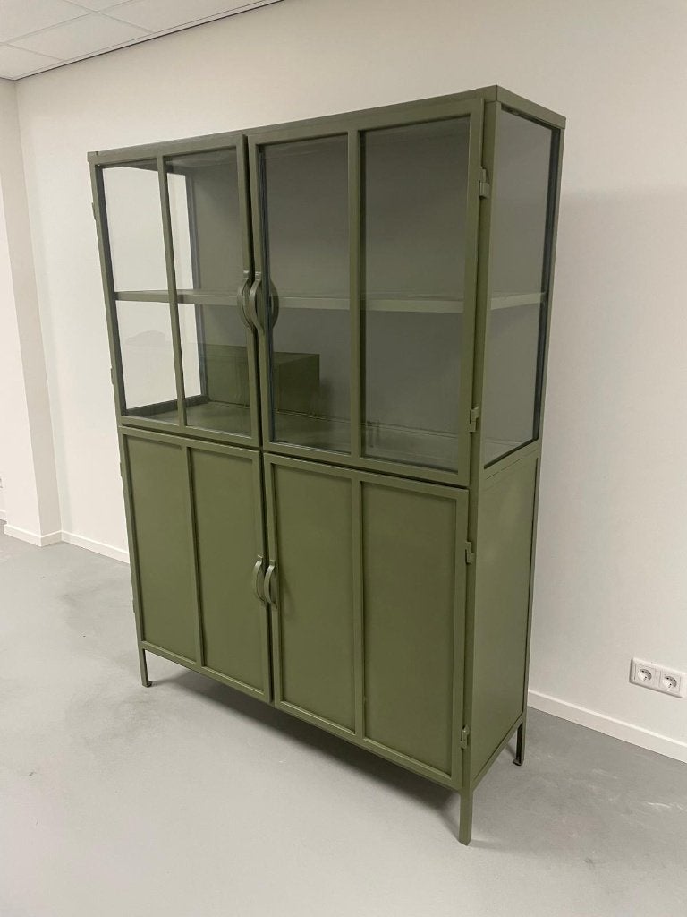 vitrinekast metaal exclusief groen-glas130 br actie Voorraad