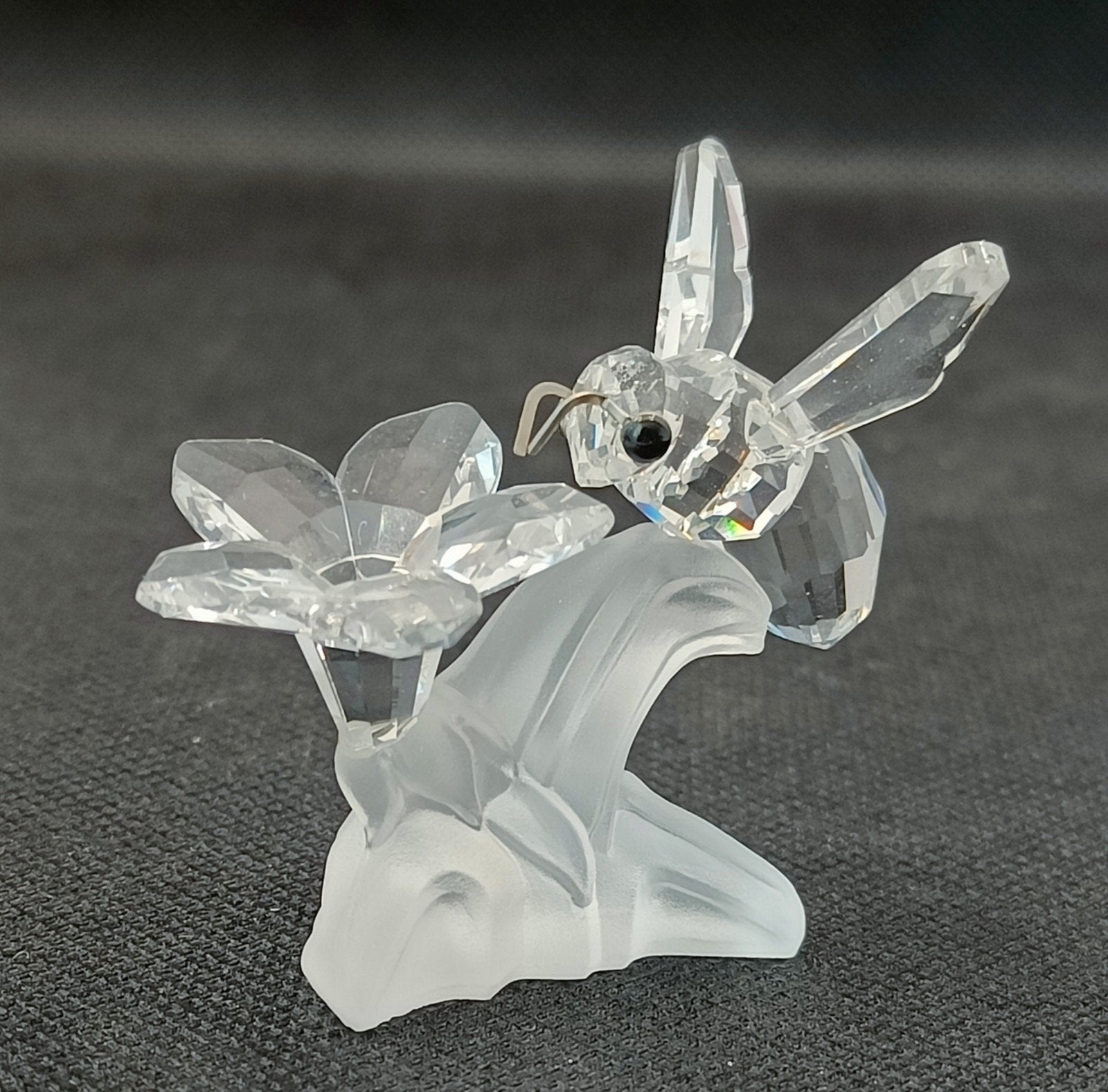 Swarovski hommel op bloem, Verzamelen, Swarovski, Ophalen of Verzenden, Zo goed als nieuw, Figuurtje, Swarovski