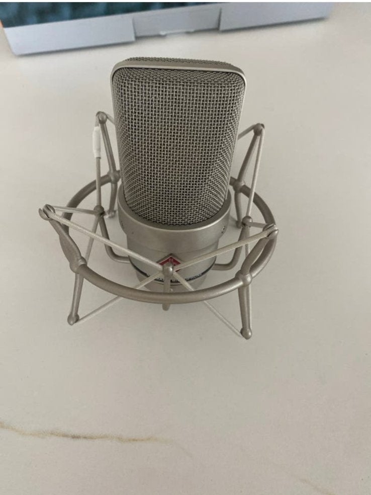 Neumann TLM 103 Studiomicrofoon met Shockmount, Ophalen, Zo goed als nieuw, Studiomicrofoon