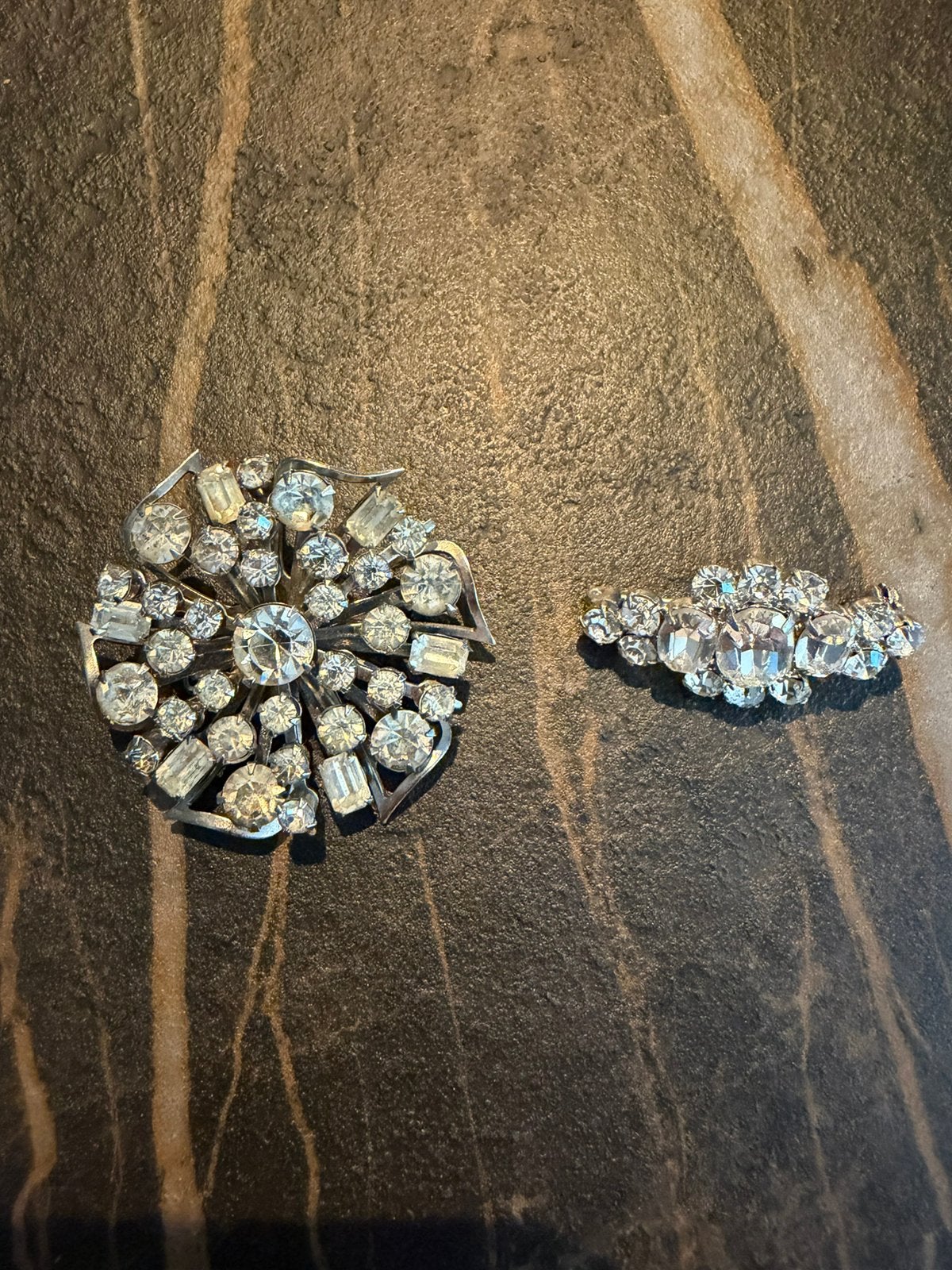2 vintage strass broches | Jaren ’50/’60 |, Ophalen of Verzenden, Overige materialen