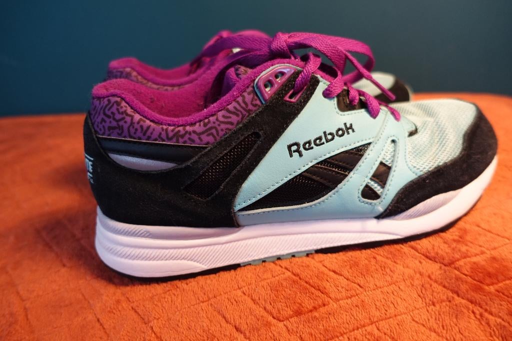 Reebok Ventilator, mt. 38,5 in magenta, cyaan en zwart, Verzenden, Zwart, Gedragen, Sneakers of Gympen