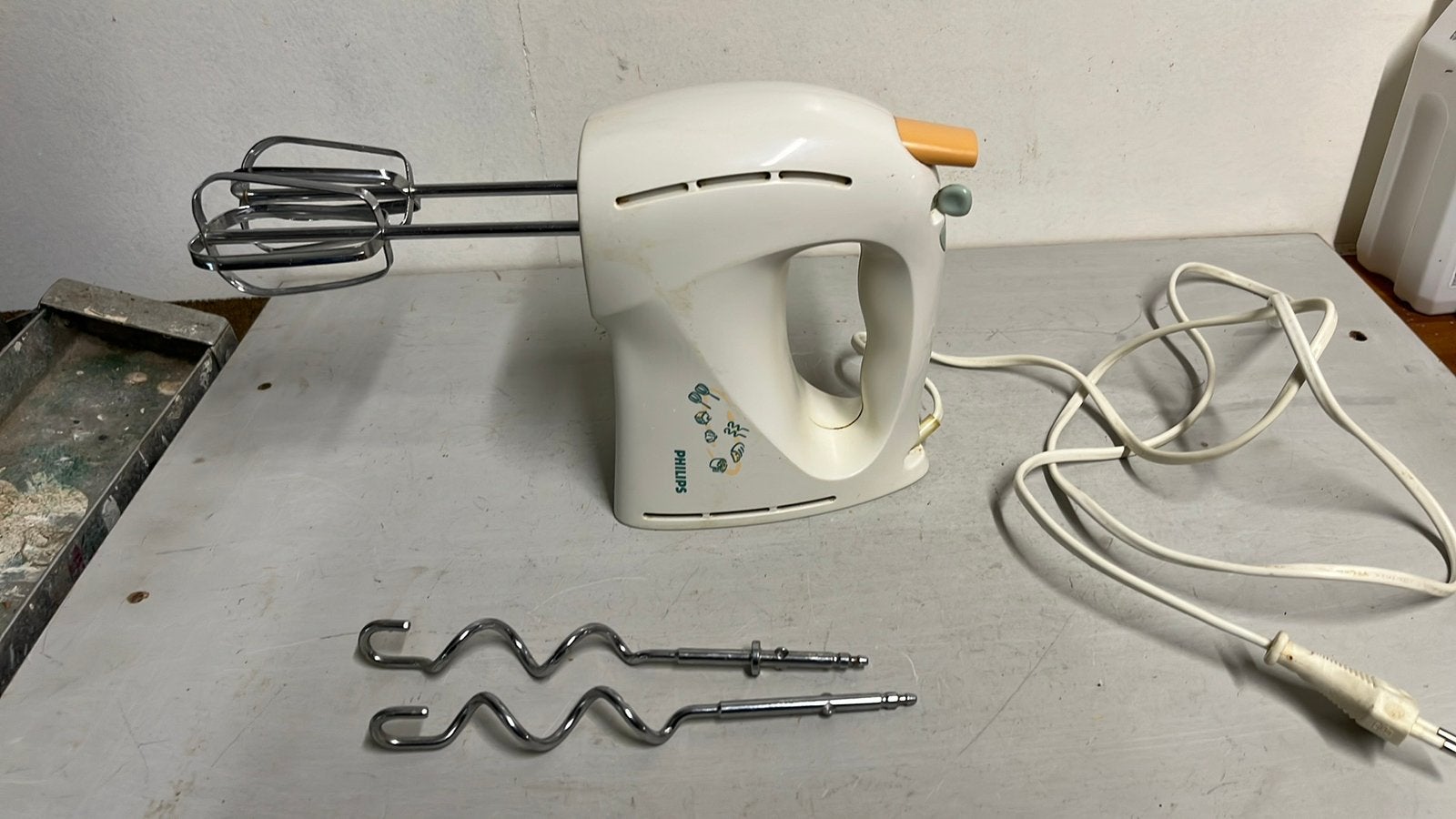 Handmixer Merk Philips, Witgoed en Apparatuur, Minder dan 1 liter, Ophalen of Verzenden, 3 snelheden of meer