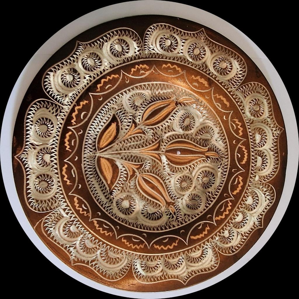 Decoratieve koperen wandplaat met bloemmotief, Ophalen of Verzenden