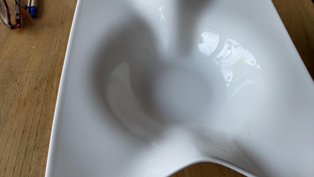 Villeroy & Boch serveer schaal roomwit new wave, Gebruikt, Ophalen of Verzenden, Schaal of Schalen, Effen