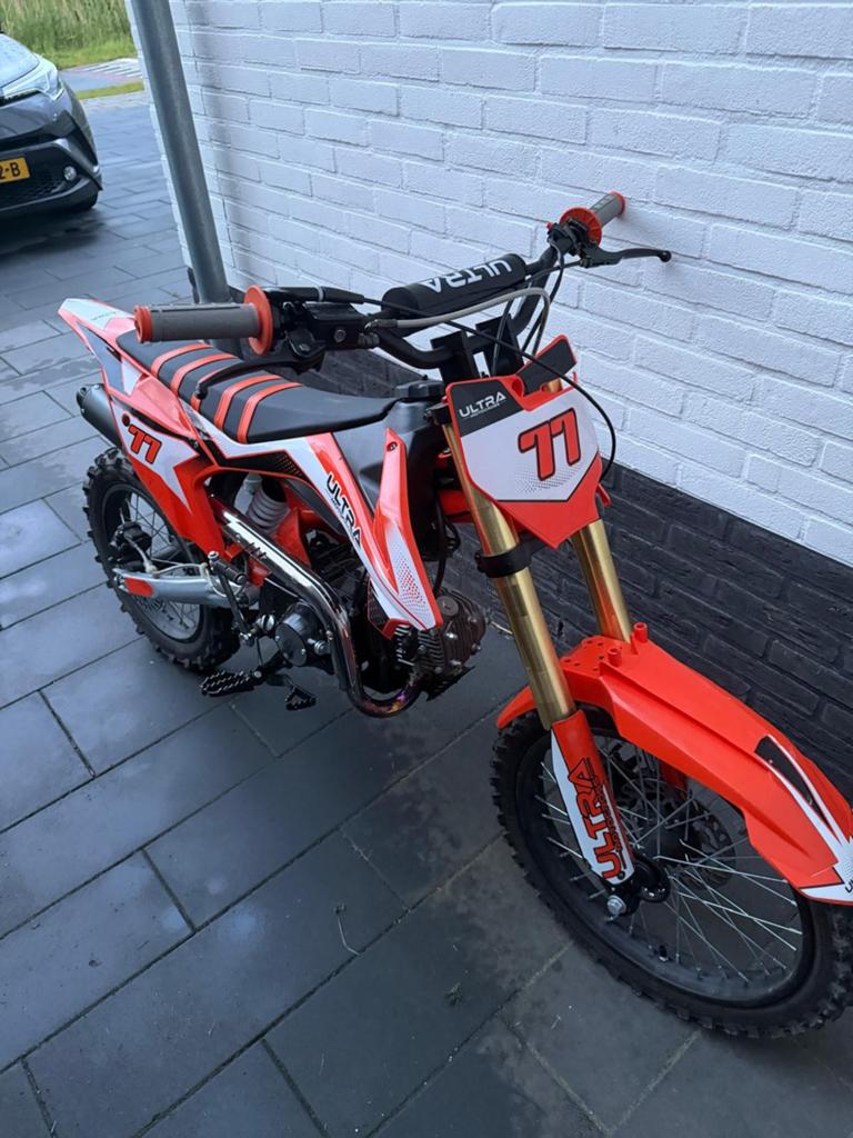 Pitbike Ultra 125cc - 18/16 inch wielen, Fietsen en Brommers, Minibikes, Midibikes en Pitbikes, Ophalen, Ultra, Gebruikt, Pitbike