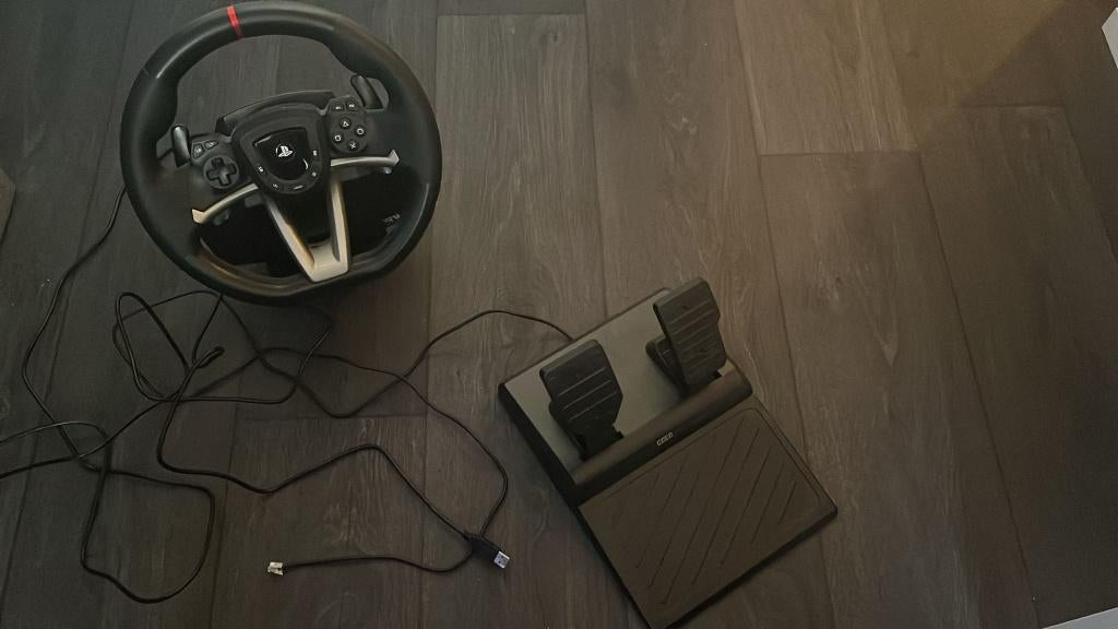 playstation stuur/gaspendalen, Spelcomputers en Games, Ophalen of Verzenden, Zo goed als nieuw, Controller, PlayStation 4