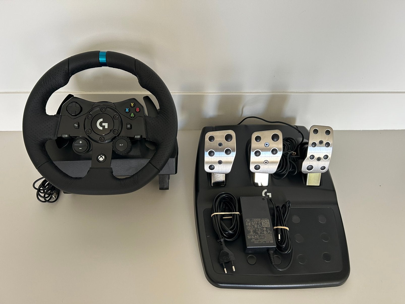 LOGITECH G923 stuur en pedalen voor Xbox en PC., Spelcomputers en Games, -, Logitech, Ophalen of Verzenden, Logitech.com