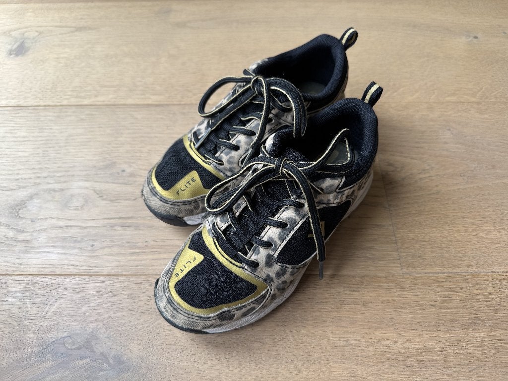 Brabo hockeyschoenen maat 32 (goud/panterprint), Ophalen of Verzenden, Gebruikt, Schoenen
