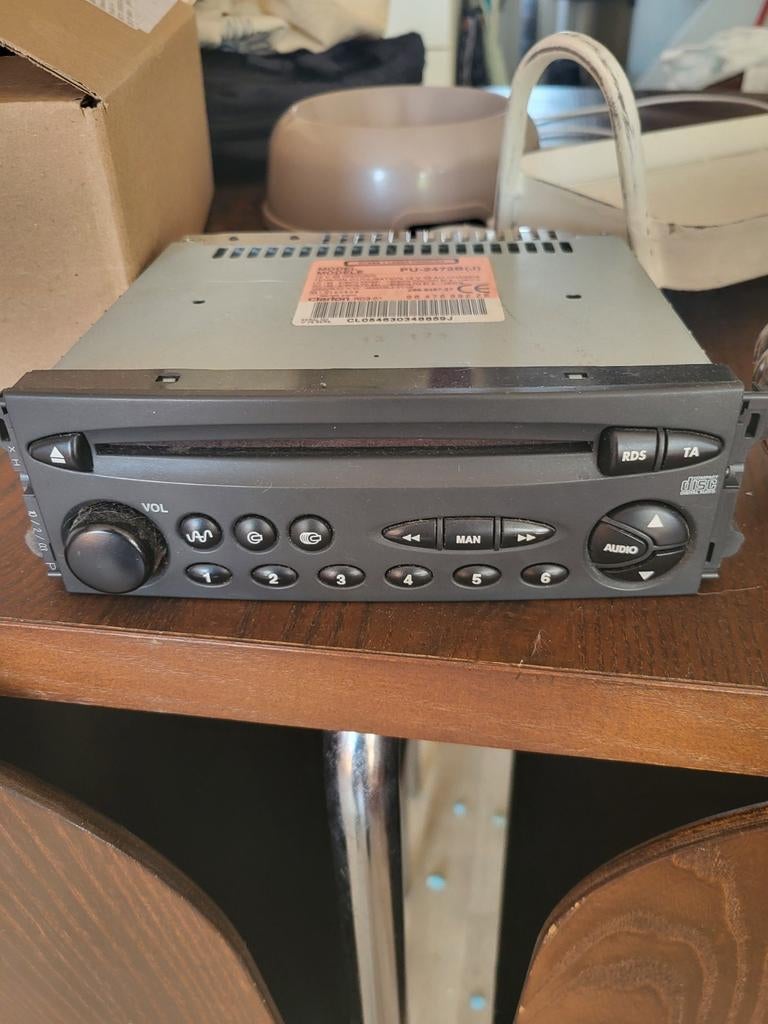 Clarion RD3-01 Autoradio CD-speler voor Citroen C5, Ophalen of Verzenden, Gebruikt