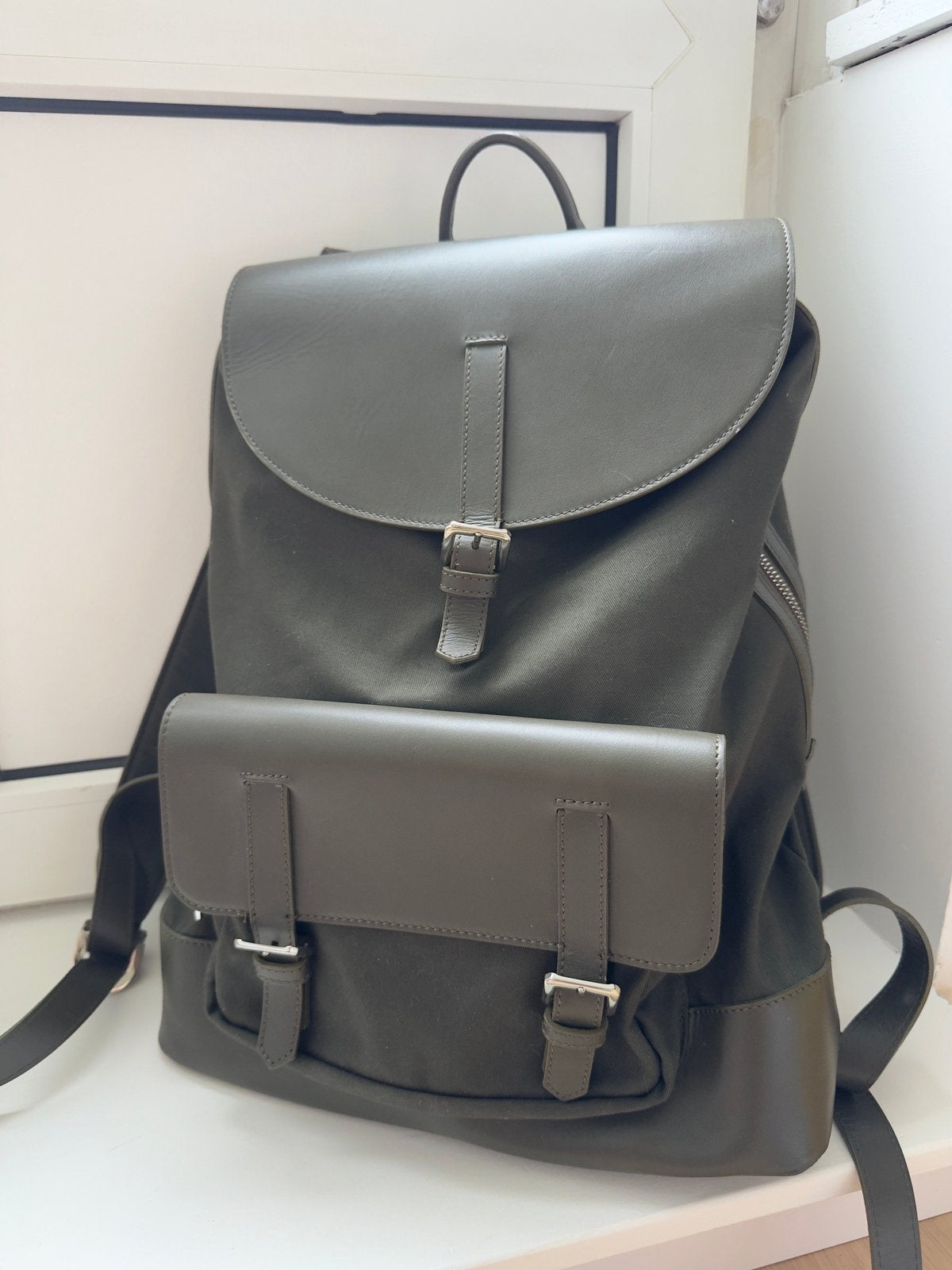 Suitsupply Green Leather Backpack, Sieraden, Tassen en Uiterlijk, Ophalen of Verzenden, Zo goed als nieuw, Overige merken, 30 tot 45 cm