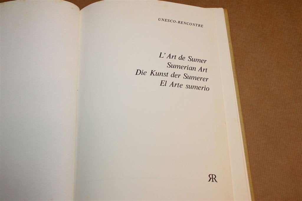 L\'Art de Sumer — Sumerische Kunst UNESCO met Dia\'s 1971, Boeken, Ophalen of Verzenden, Gelezen
