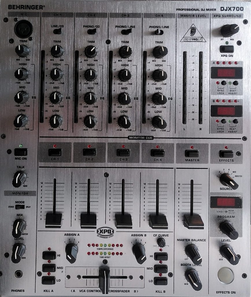 Behringer DJX700 DJ Mixer, Ophalen, Audio