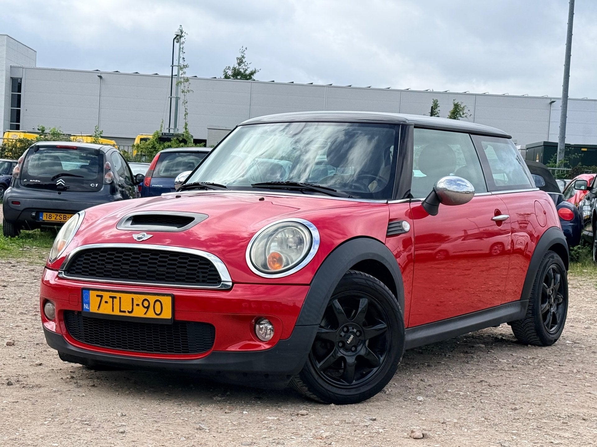 Mini 3-Deurs 1.6 Cooper Pepper/ LEDER/ VELGEN, Voorwielaandrijving, Gebruikt, 750 kg, 4 cilinders