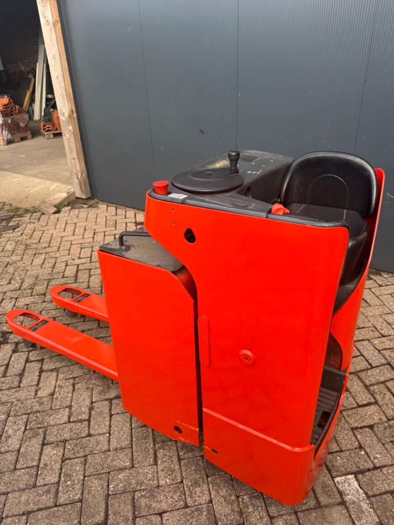Linde T20 elektrische palletwagen met zitplaats 2000 kg, Ophalen, Zo goed als nieuw