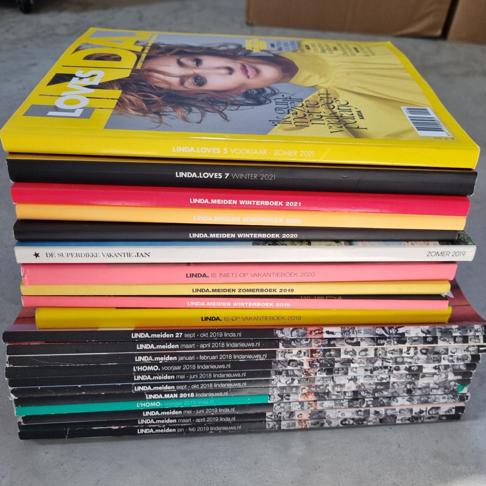 Linda. meiden 2018- 2019 Linda Loves / zomerboeken gratis, Ophalen, Zo goed als nieuw, Damesbladen