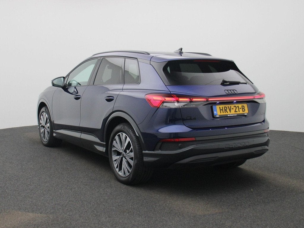 Audi Q4 e-tron 45 quattro Advanced edition 82 kWh l Demo l A, Auto's, Audi, 12 maanden, Stof, Zwart, 82 kWh