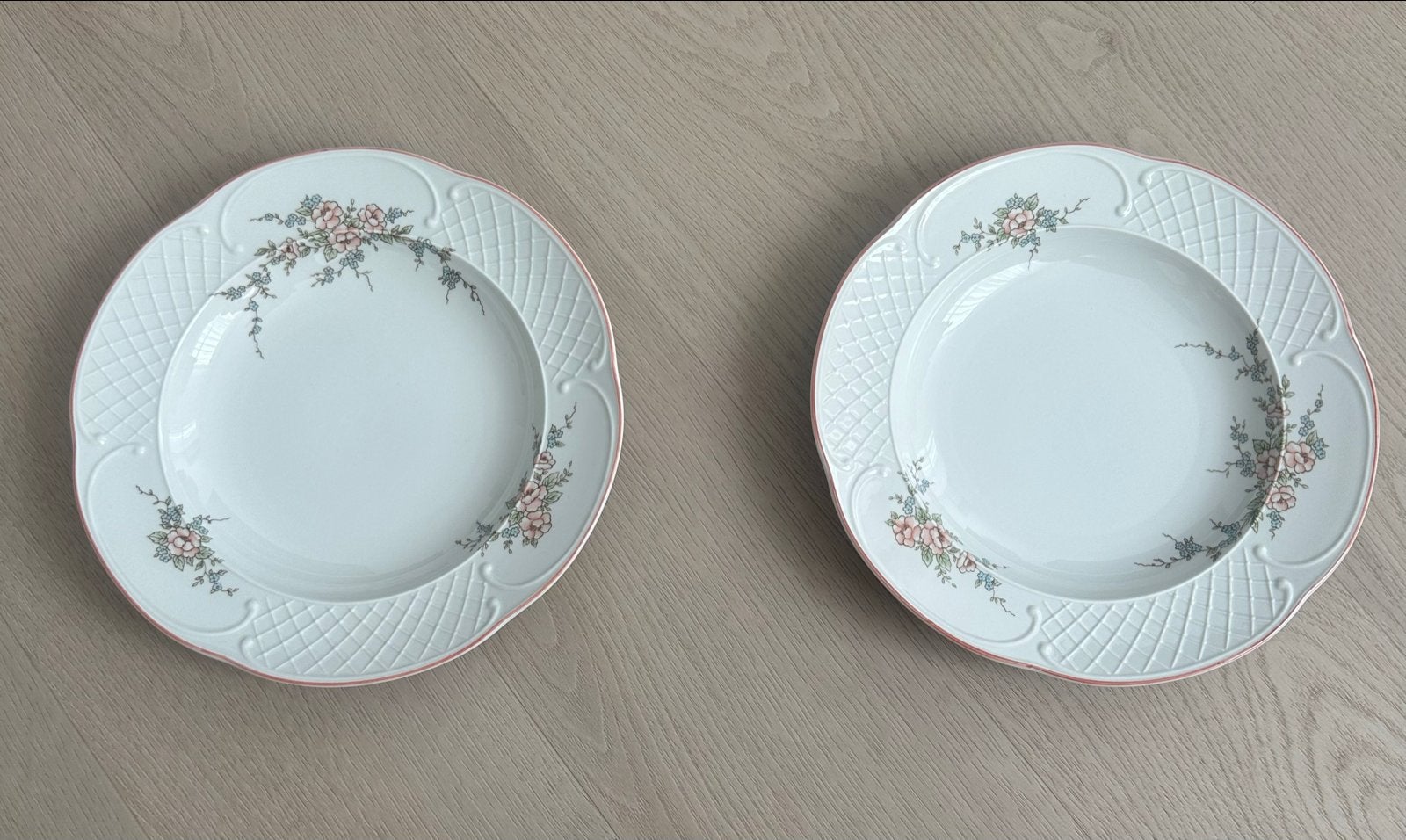2 Villeroy & Boch Rosette diepe borden - Vintage, Gebruikt, Villeroy & Boch, Vintage, Ophalen of Verzenden