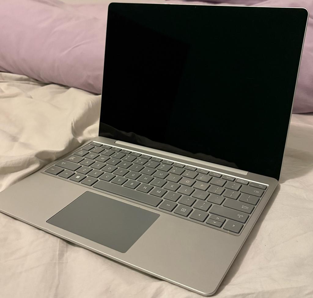 Microsoft Surface Laptop Go 2 - 128 GB, Computers en Software, Windows Laptops, Gebruikt, Qwerty, 8 GB, 13 inch