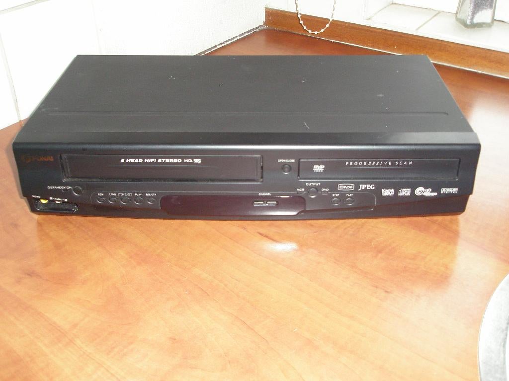Funai D8A A4110DB VHS-/DVD-/CD-speler, Ophalen of Verzenden, Gebruikt, Dvd-speler, Overige merken
