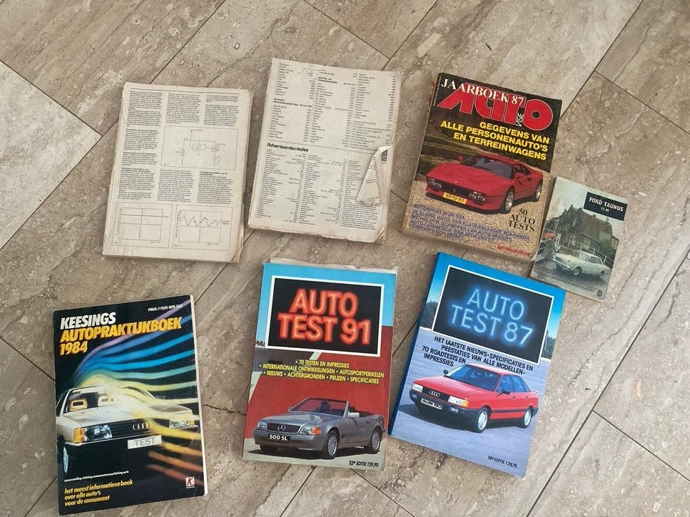 Diverse Auto Jaarboeken en Testboeken (Jaren '80 - '90), Ophalen of Verzenden, Gelezen, Algemeen