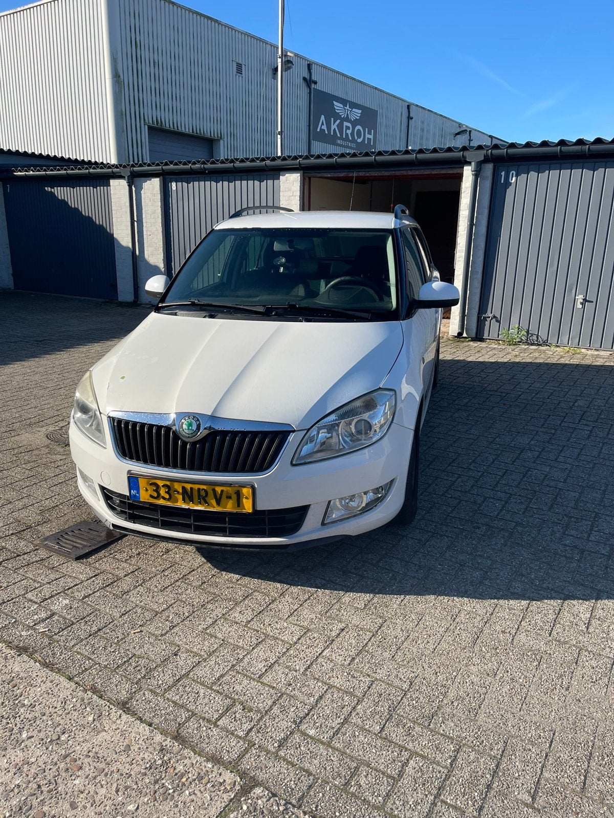 Skoda Fabia 1.2 TDI 55KW Combi 2010 Wit airco apk 8/9/2027, Voorwielaandrijving, 450 kg, 1199 cc, Wit