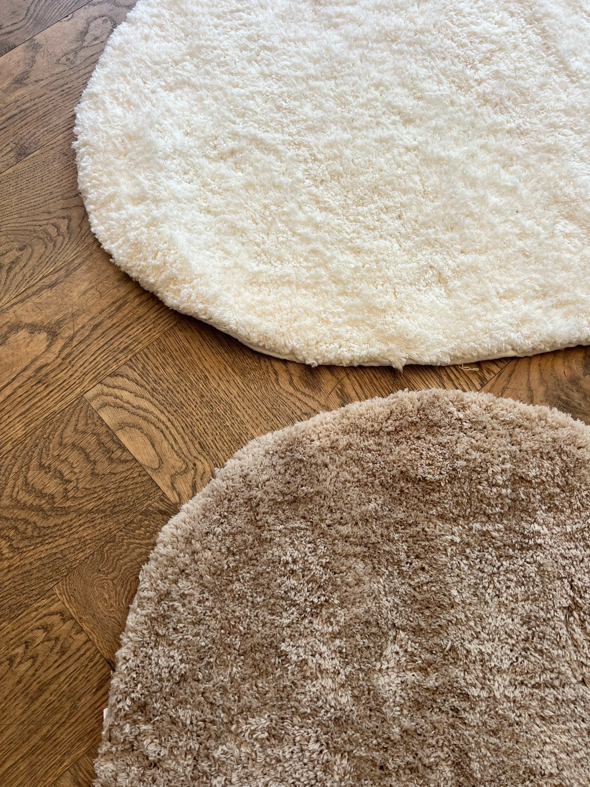 Set van 2 zachte vloermatten - creme en lichtbruin, Huis en Inrichting, Minder dan 50 cm, Ophalen of Verzenden, Zo goed als nieuw