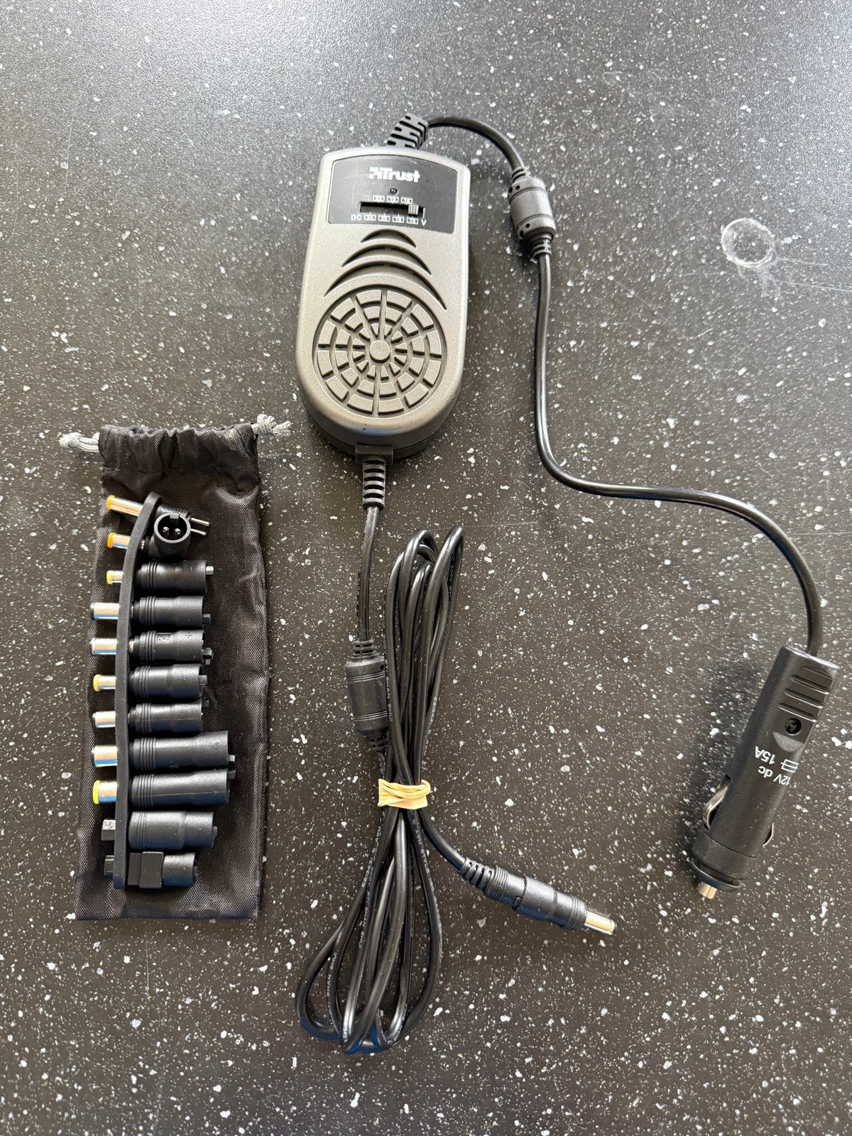 Trust Notebook Power Adapter 12V DC met diverse tips, Ophalen of Verzenden, Gebruikt