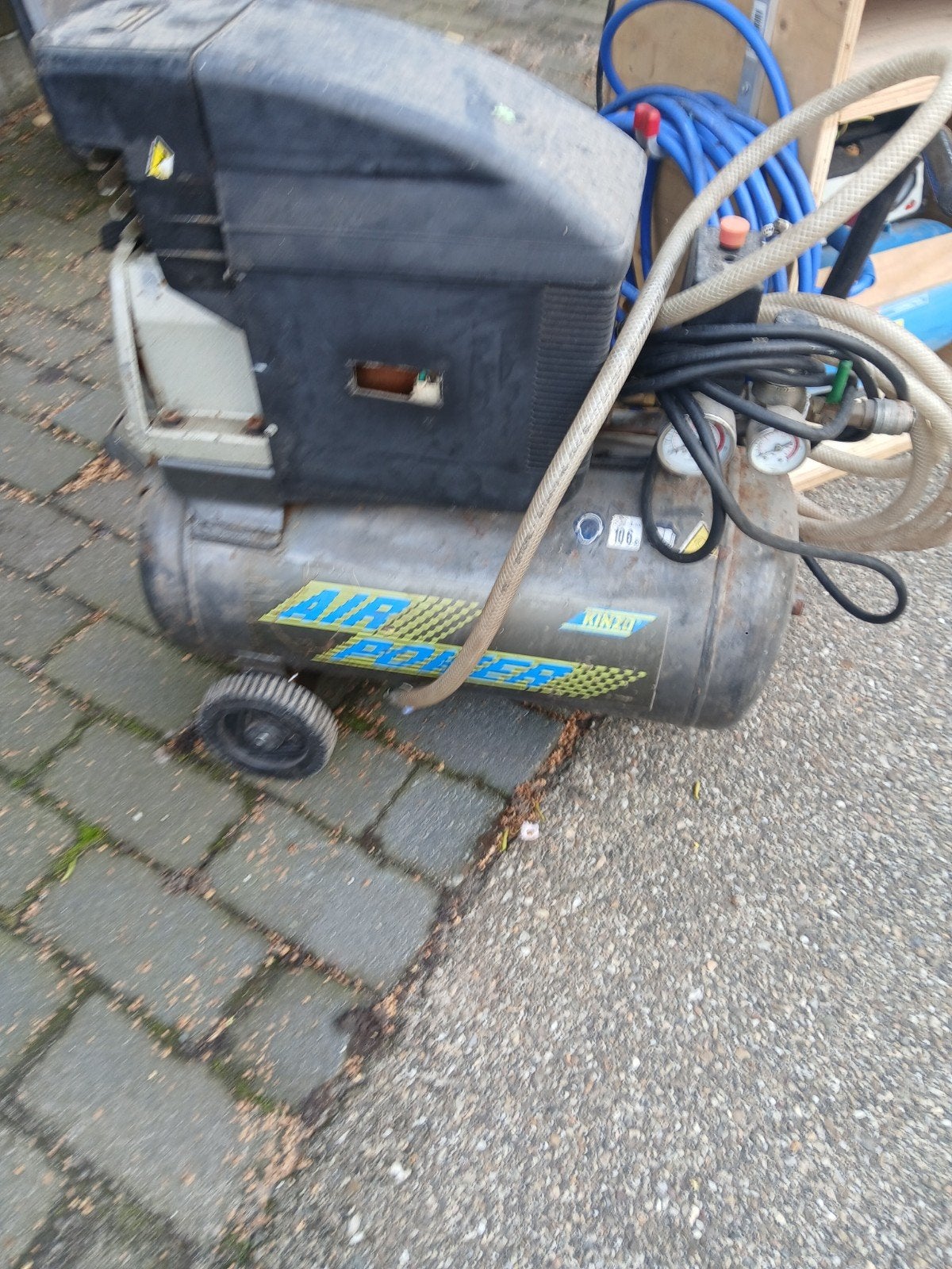 compressor kinzo, Minder dan 25 liter, Ophalen, Minder dan 200 liter/min