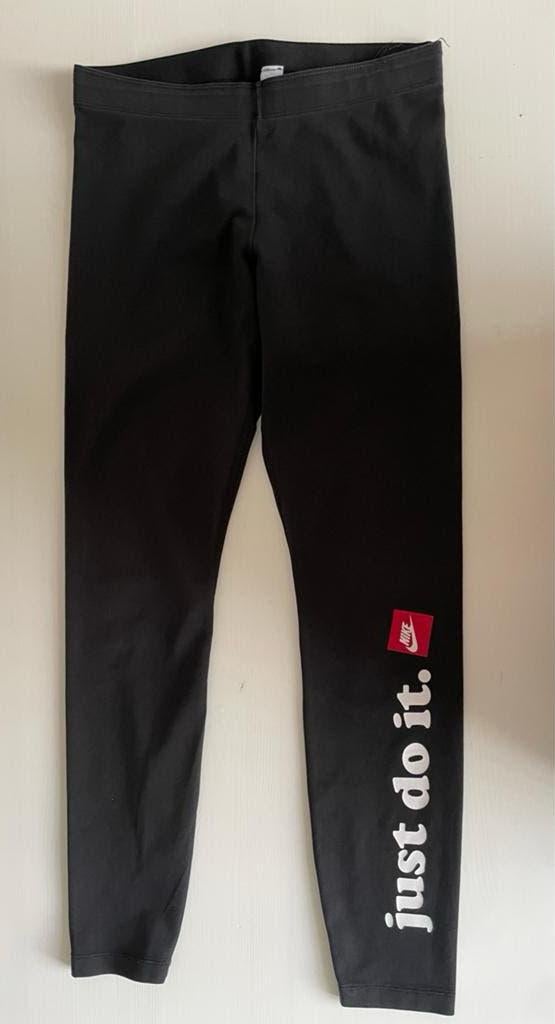 Nike Legging Zwart - Just Do It - Maat M, Legging, Zwart, Maat 40/42 (M), Ophalen of Verzenden