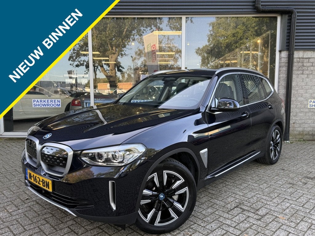 BMW iX3 Executive 80kwh Pano/Led/Stoelverwarming/Carplay, Auto's, Gebruikt, 750 kg, Zwart, 420 min