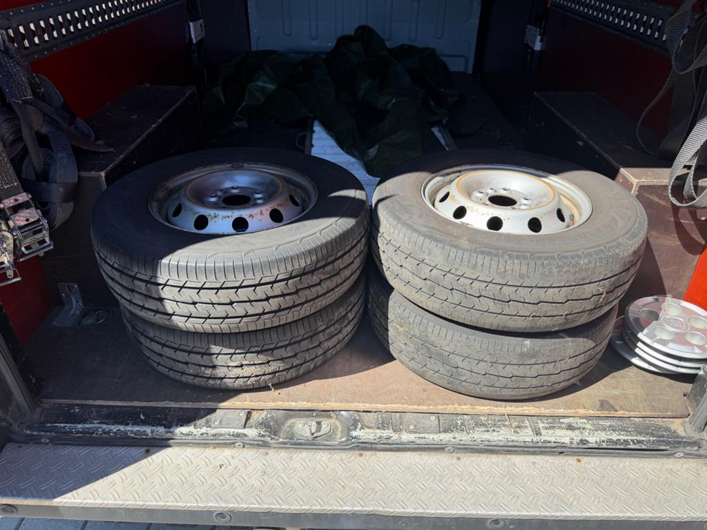 Wielen en banden fiat ducato movano of jumper. 15” 5x118, Auto-onderdelen, Banden en Velgen, Ophalen, 15 inch, Banden en Velgen
