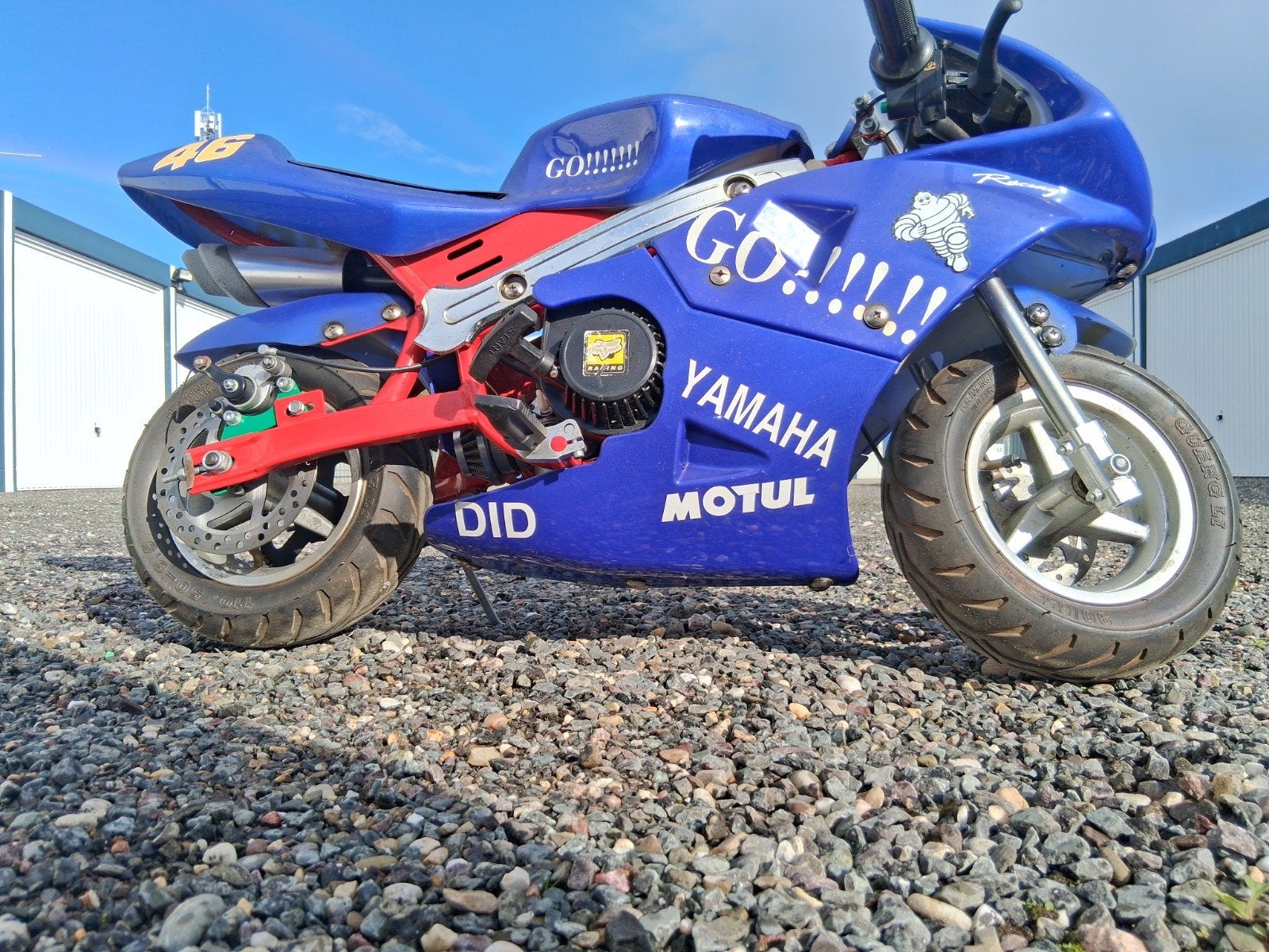 Yamaha Minibike 49cc met rood gepoedercoat frame, Fietsen en Brommers, Ophalen, Gebruikt, Yamaha, Pitbike