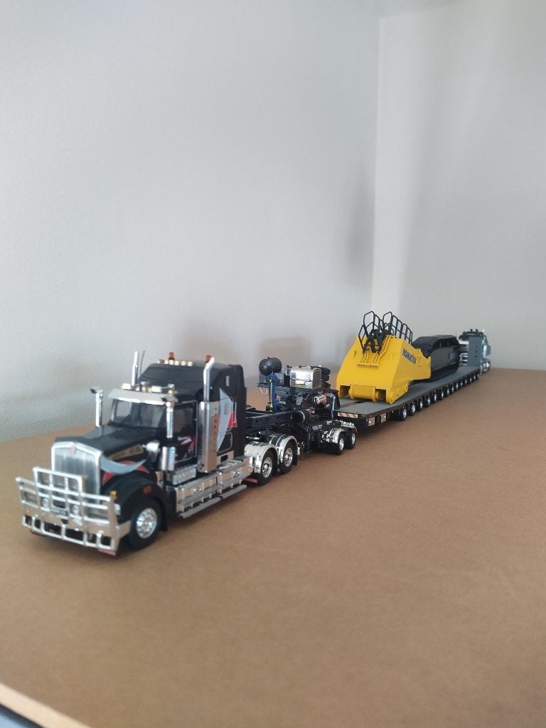 Kenworth T909 International Heavy Haulage, Hobby en Vrije tijd, Modelauto's | 1:50, Ophalen of Verzenden, Zo goed als nieuw, Bus of Vrachtwagen