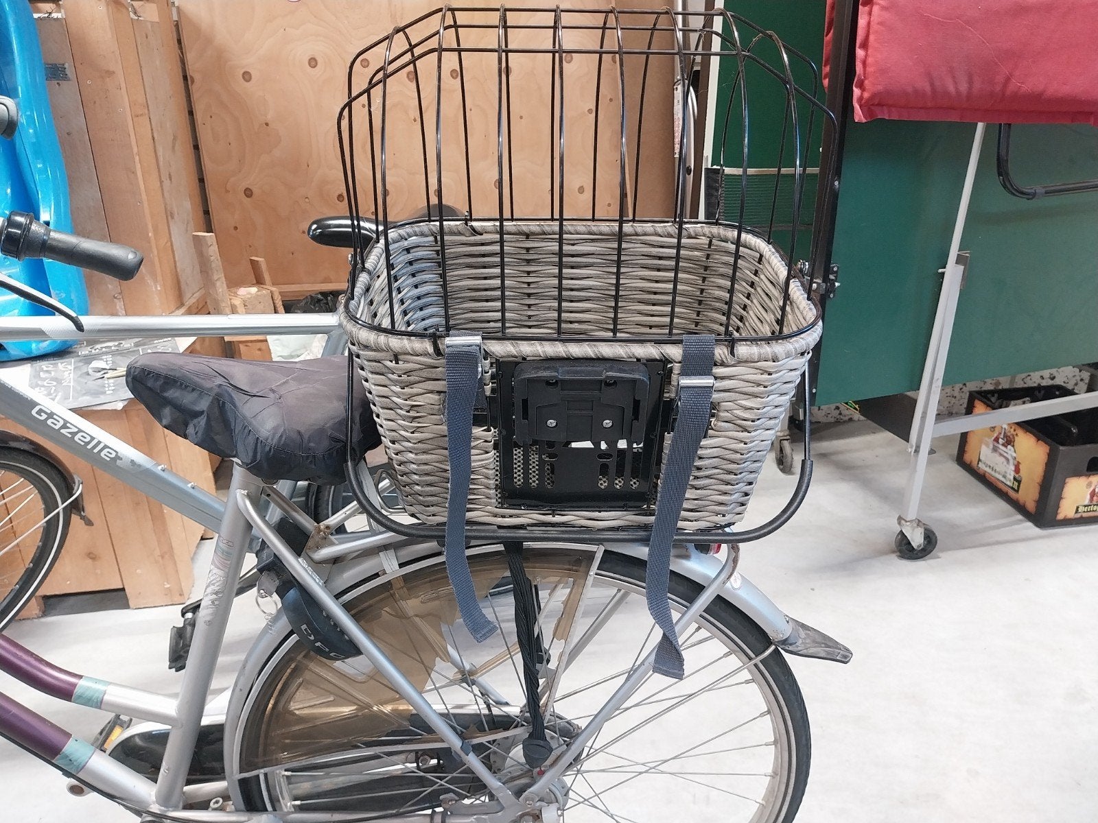 Honden fietsmand, Fietsen en Brommers, Fietsaccessoires | Fietsmanden, Ophalen of Verzenden, Zo goed als nieuw