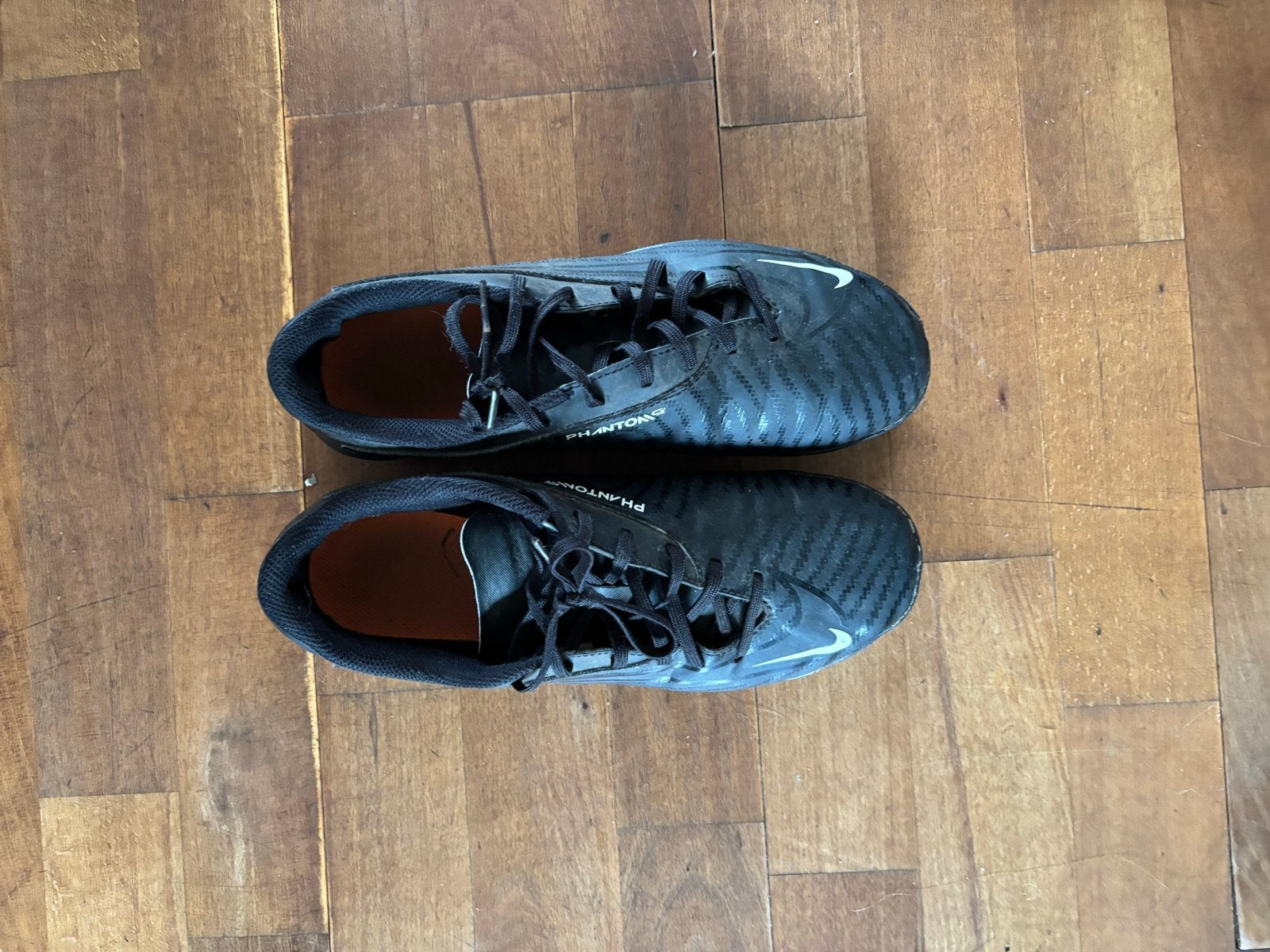 Voetbalschoenen en zaalvoetbalschoenen maat 40, Ophalen of Verzenden, Gebruikt, Schoenen