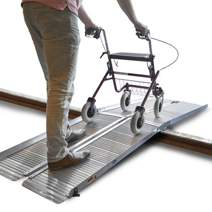 Oprijplaat rolstoel 300 cm opvouwbaar van €729,- NU VOOR, Ophalen, Zo goed als nieuw, Elektrische rolstoel