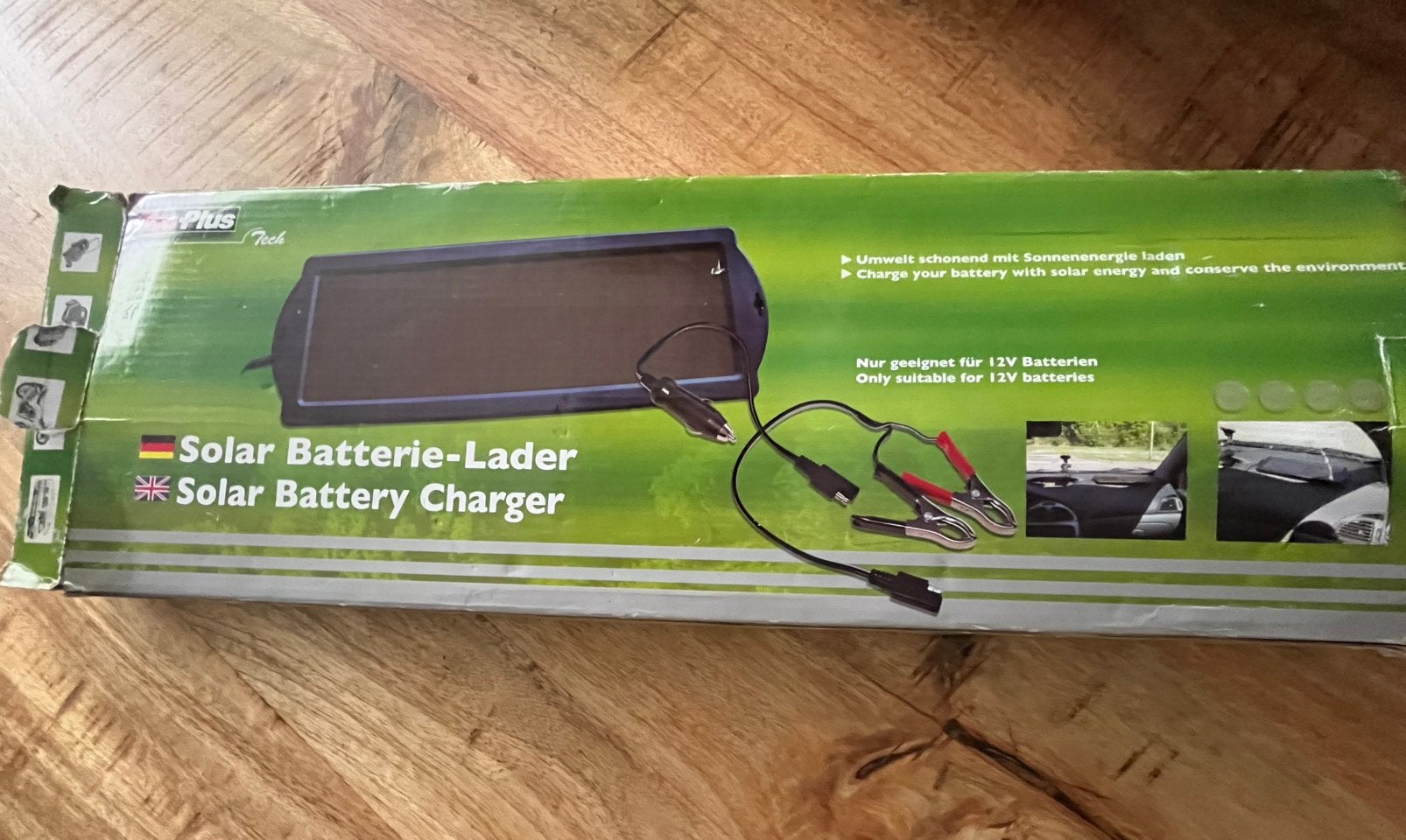 Oplader op zonneenergie  voor 12 volt, Ophalen, Nieuw
