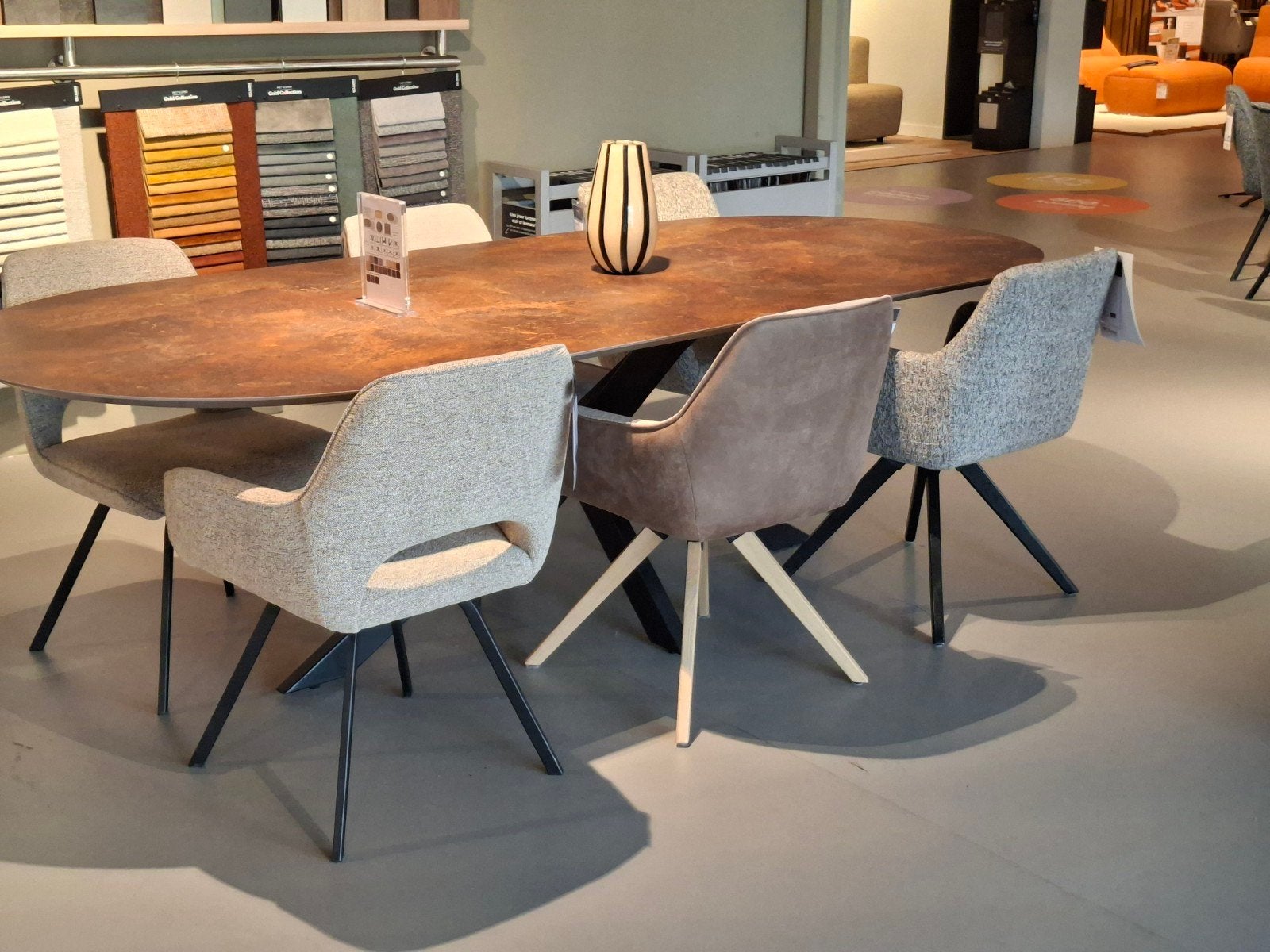 Showroommodel Demo set eetkamerstoelen (set van 6 stuks), Huis en Inrichting, Stoelen, Ophalen