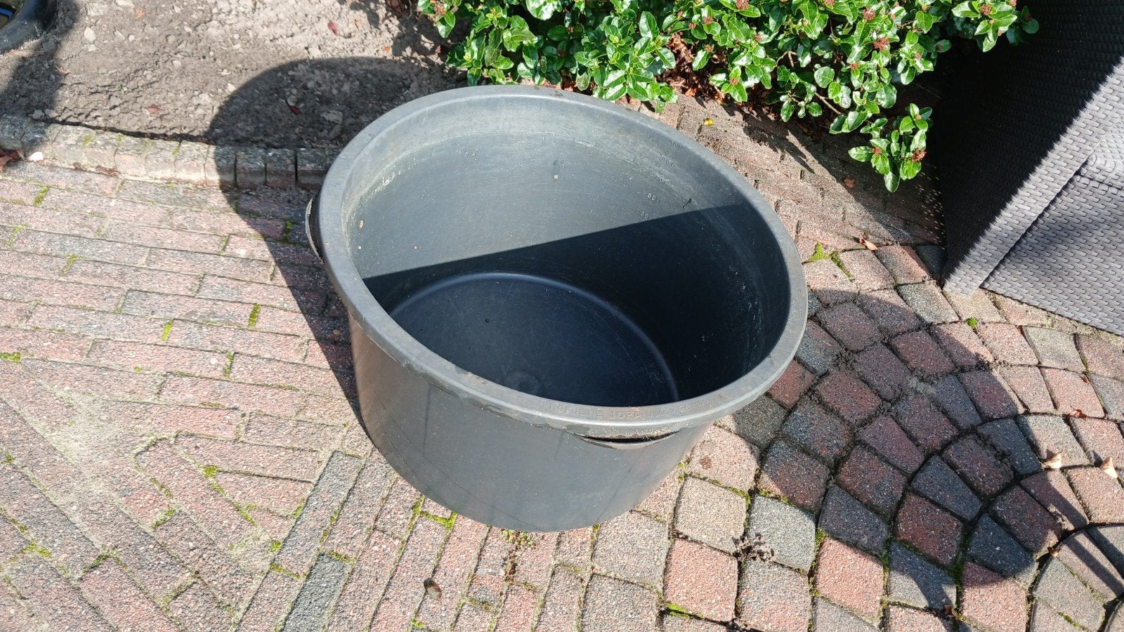 Grote ronde plantenbak/vijverbak - 60 cm doorsnede, 46 cm ho, Tuin en Terras, Ophalen, Kunststof, Gebruikt, 40 cm of meer