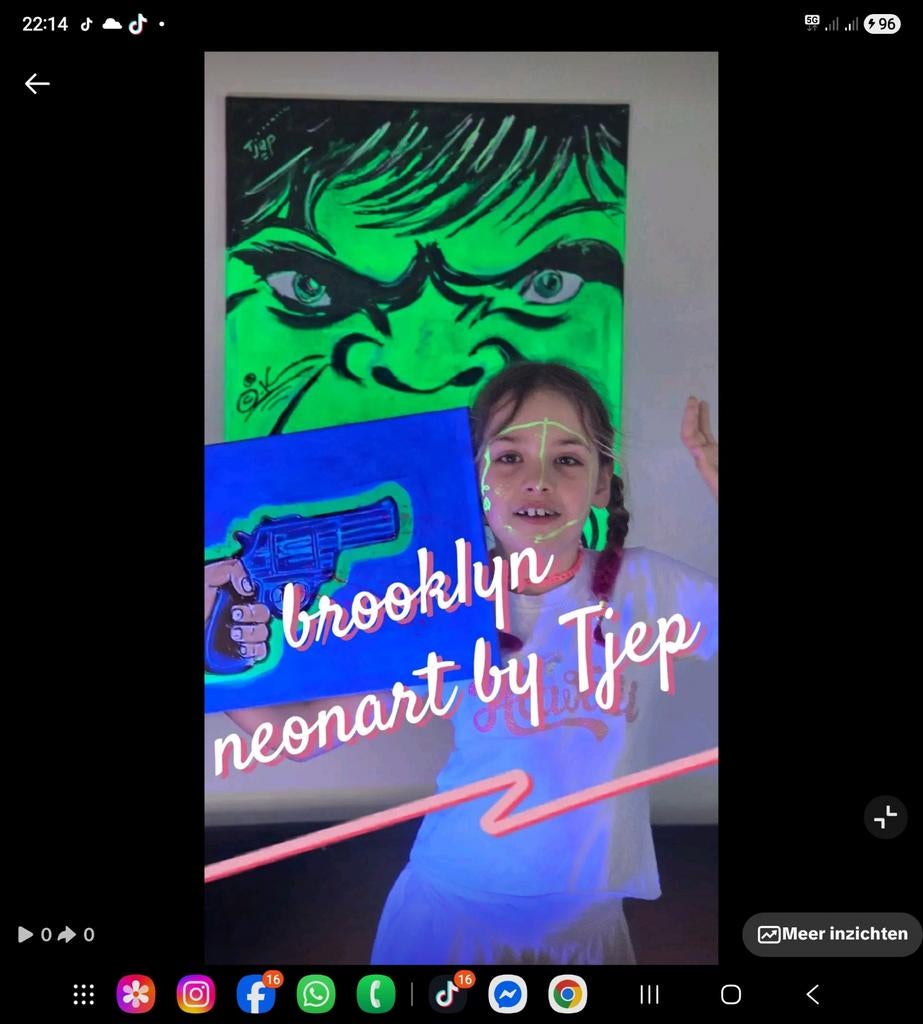 DIT KAN OP JULLIE MUUR, Eén persoon