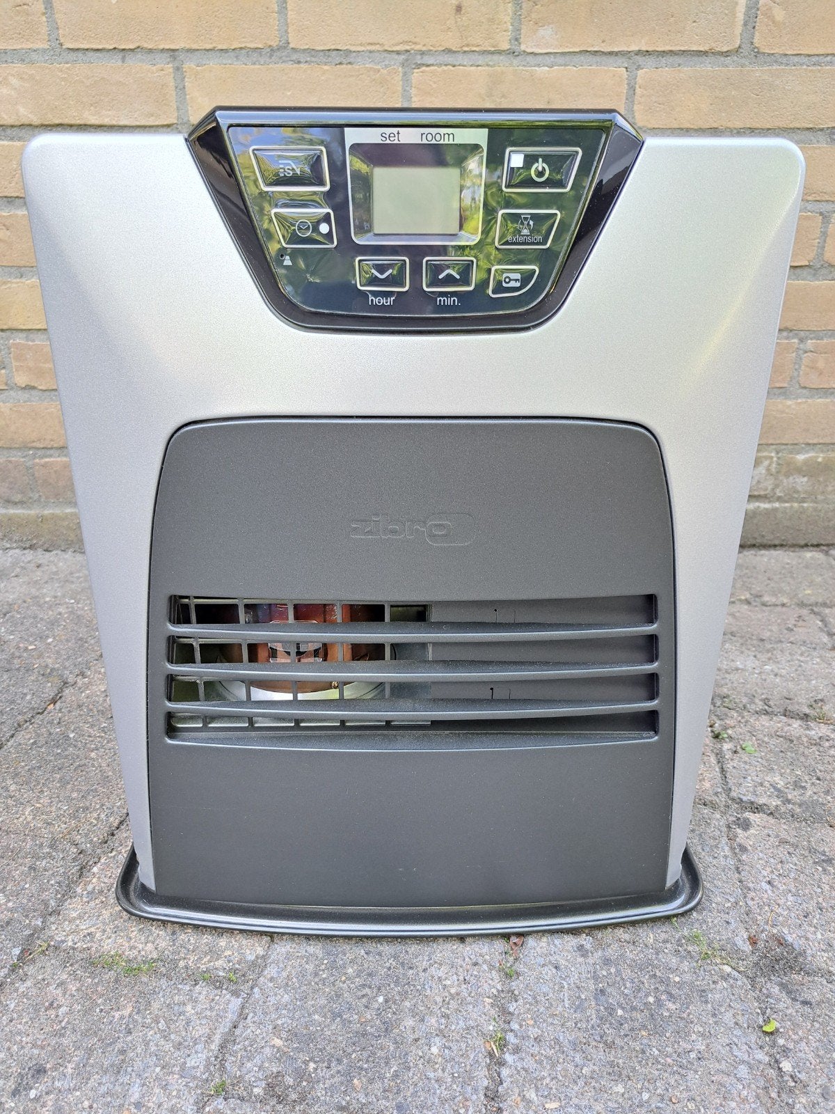 Zibro LC-DX32 Laser Kachel incl. 40 liter petroleum C, Ophalen, Zo goed als nieuw