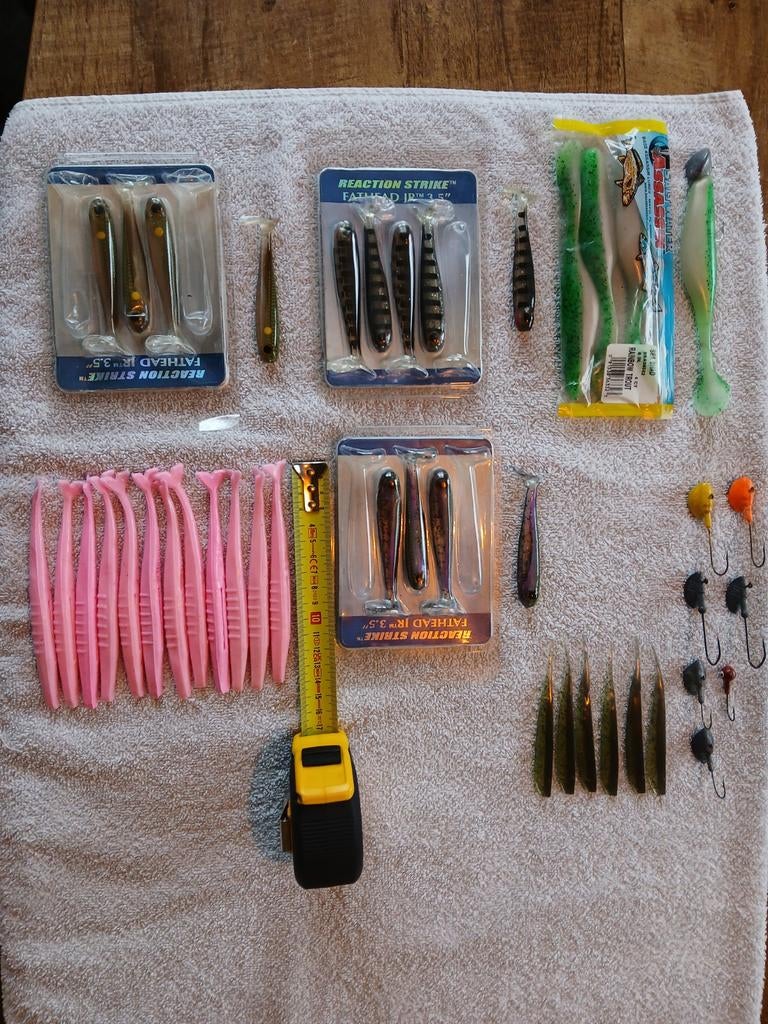 Shads, loodkoppen, Bass assassian, Culprit worm shads zgan., Watersport en Boten, Hengelsport | Roofvissen, Ophalen of Verzenden
